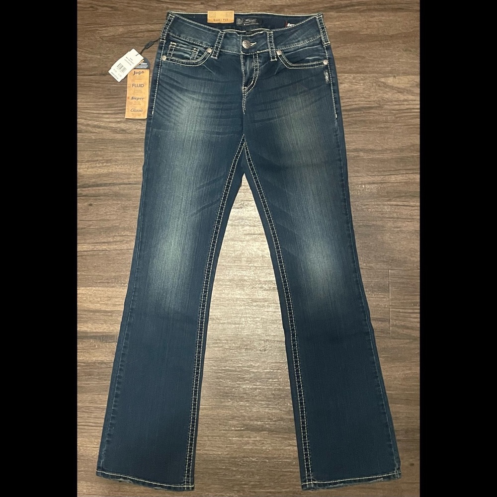 NWT Silver Jeans - Suki Fit